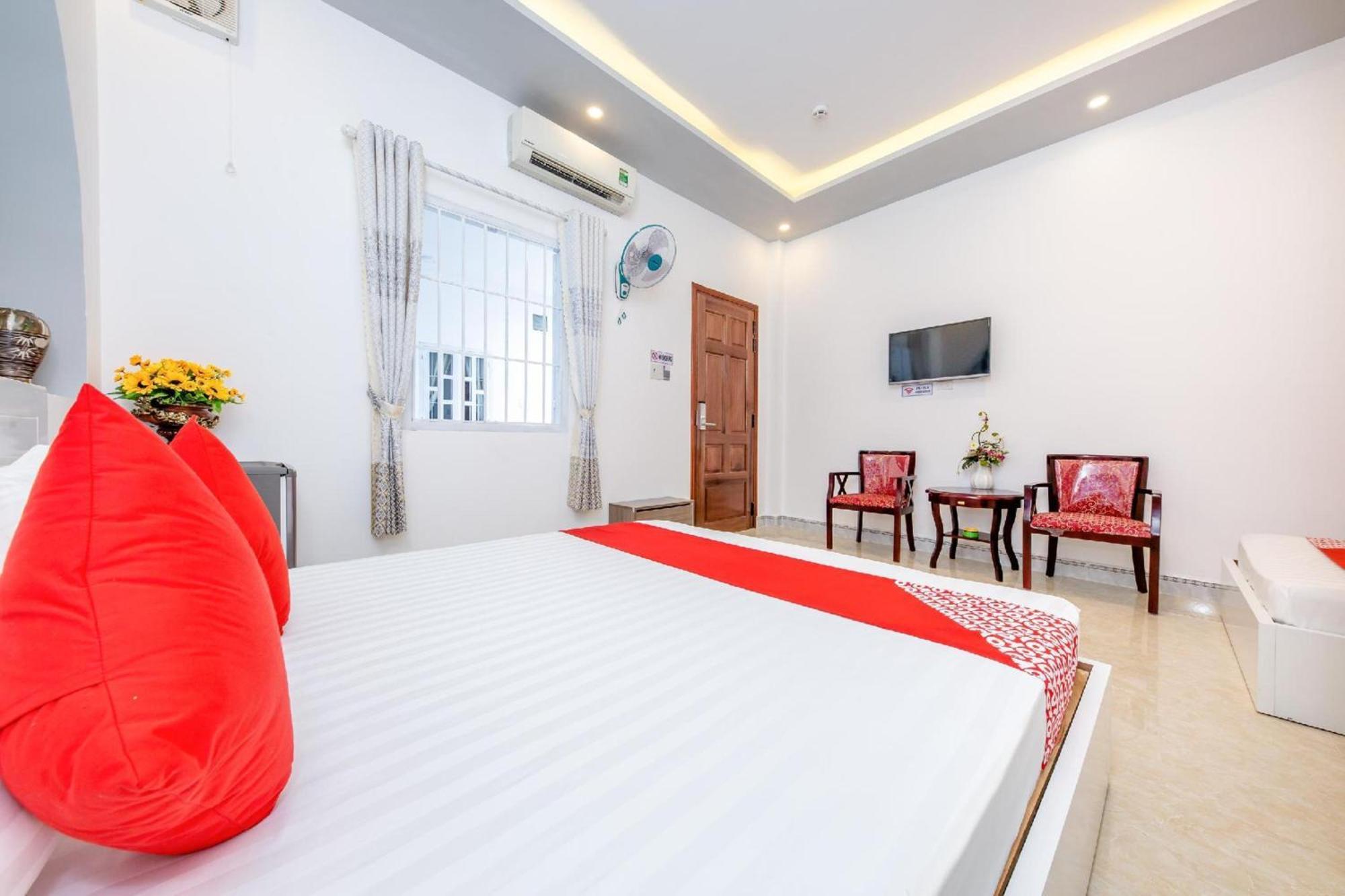 Super Oyo 598 Peony Hotel Камрань Экстерьер фото